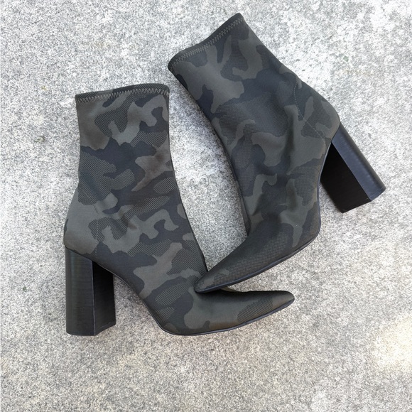 Jeffrey Campbell Camouflage Black Green Siren Boots/Booties 9 Pointed Toe Camo - Picture 8 of 10